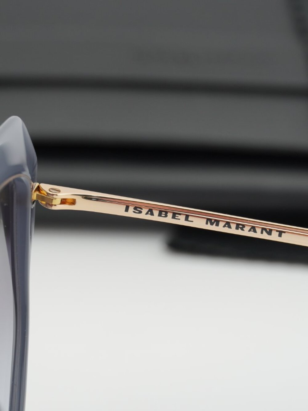 Isabel Marant IM 0149/S 0FT3 GB Geometric Sunglasses - Grey/Gold - Picture 8 of 12